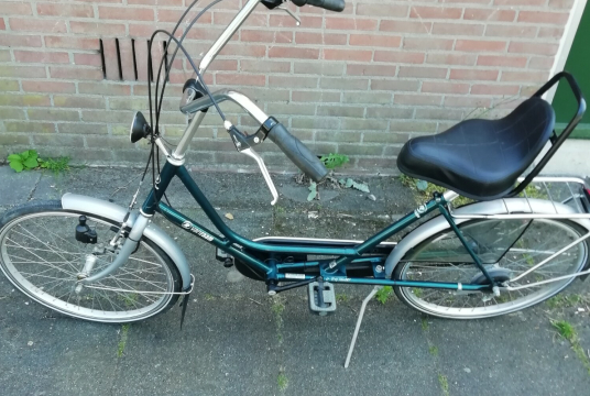 Tekoop dames fiets VAN RAAM. LAGE INSTAP comfortabel senioren fiets