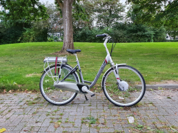Elektrische fiets trek navigator 300+ met Uitneembare accu